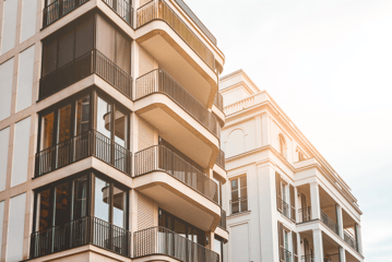 Wat is het verschil tussen klassiek vastgoed en vastgoed met verhuurgarantie?