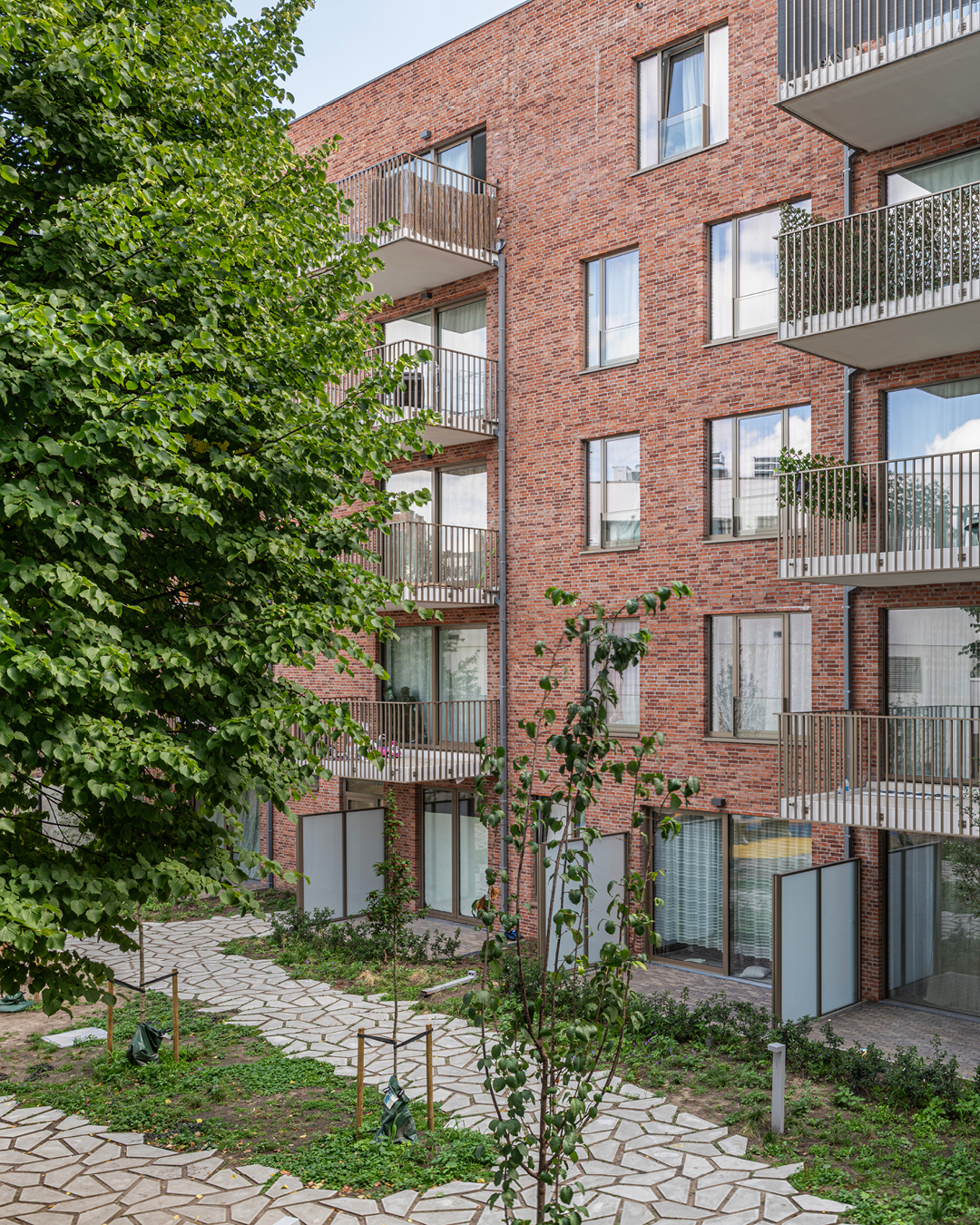 Seniorenwoningen vs Vastgoed met verhuurgarantie: Waar ligt jouw zekerheid?
